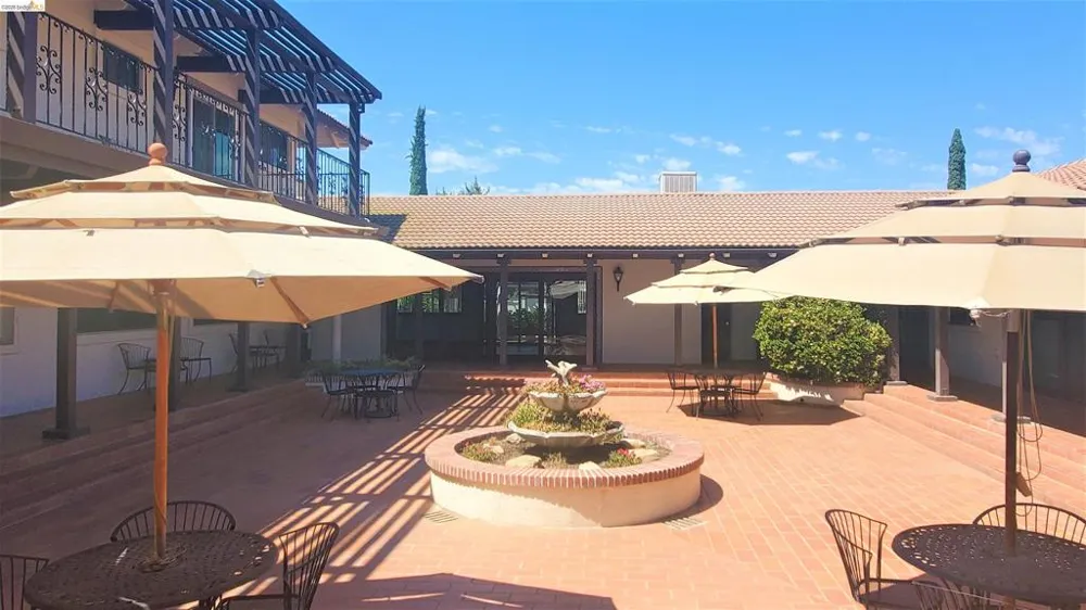 5448 Arbolada DR La Grange, CA 95329
