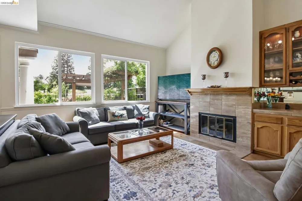 1251 Canyon Side Ave San Ramon, CA 94582