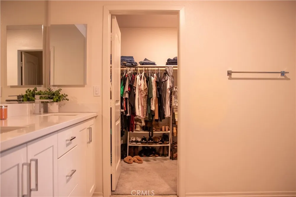 1766 Park Place Riverside, CA 92501