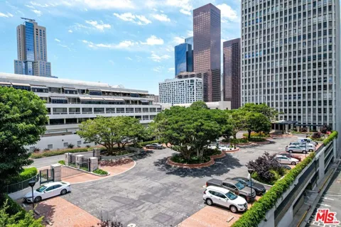 800 W 1st Street #1807
