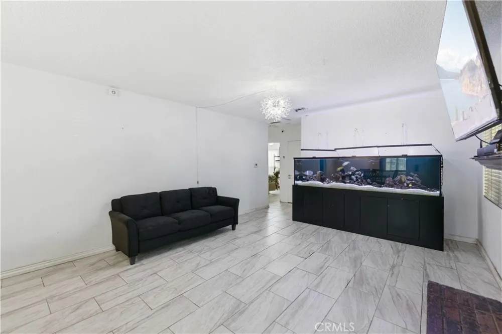 1104 W W Avenue J10 Lancaster, CA 93534