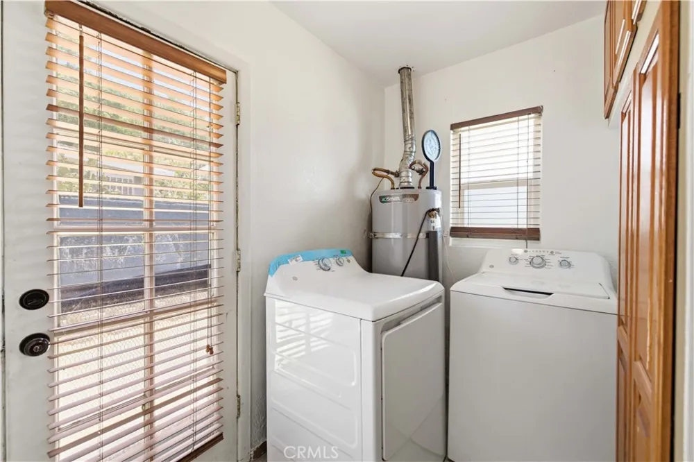 1104 W W Avenue J10 Lancaster, CA 93534
