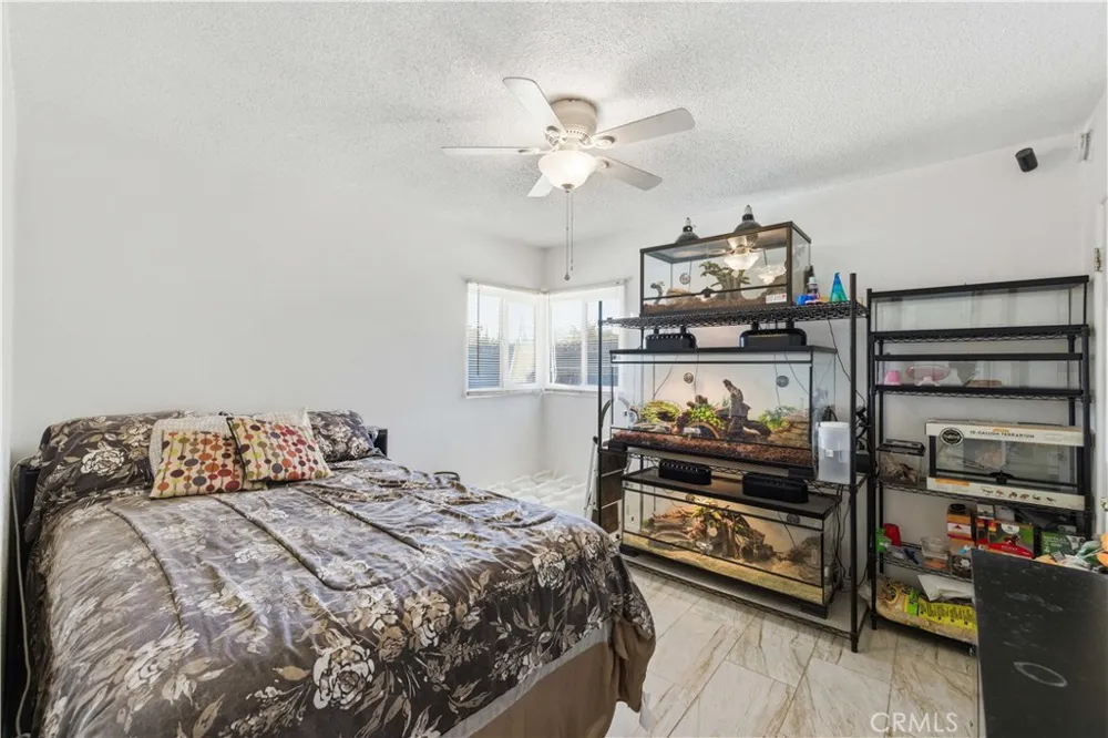 1104 W W Avenue J10 Lancaster, CA 93534