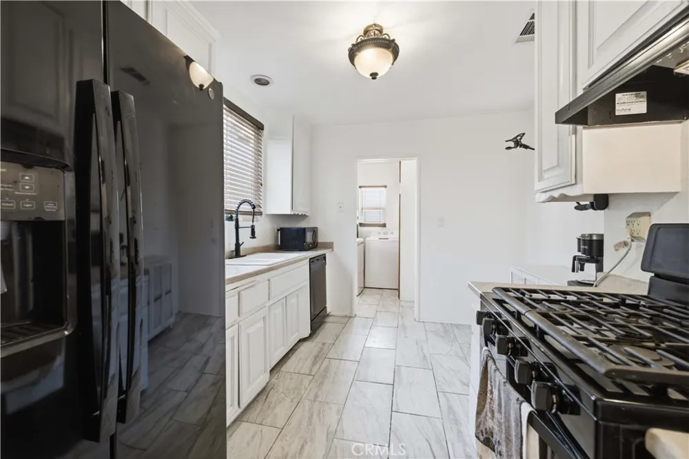 1104 W W Avenue J10 Lancaster, CA 93534