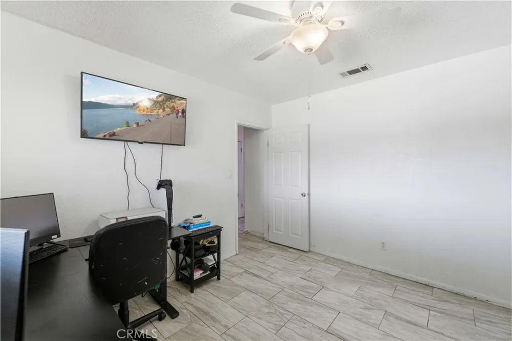 1104 W W Avenue J10 Lancaster, CA 93534