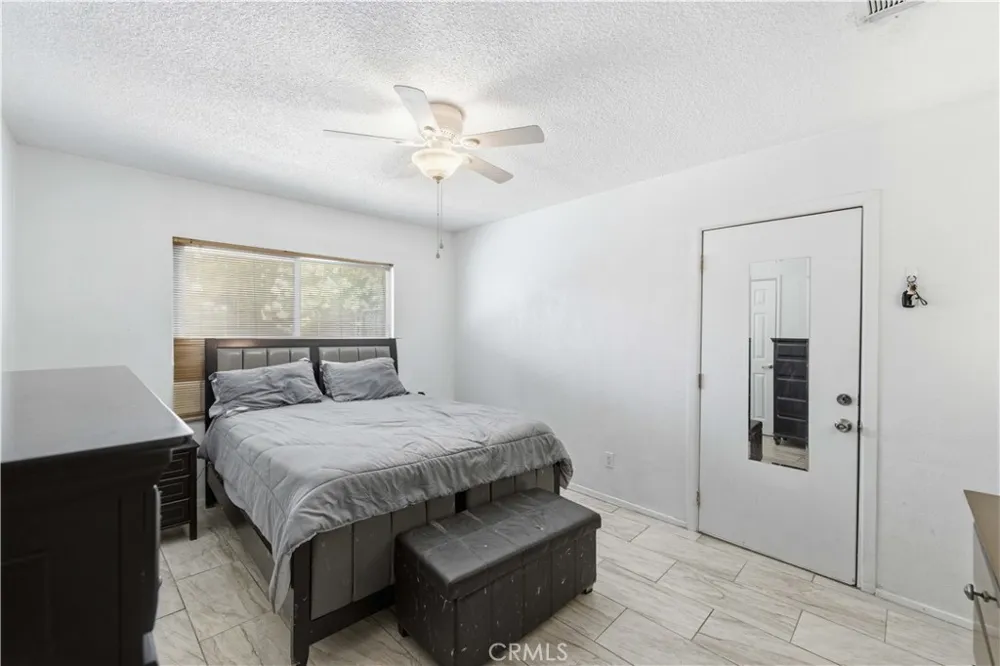 1104 W W Avenue J10 Lancaster, CA 93534
