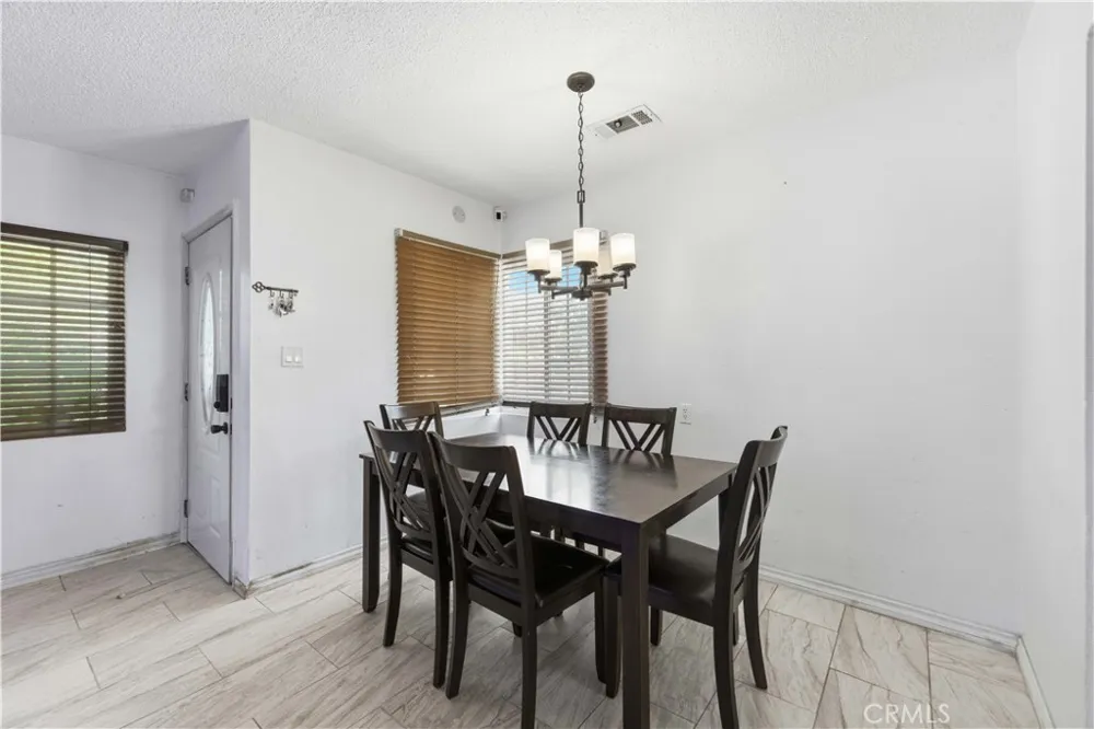 1104 W W Avenue J10 Lancaster, CA 93534