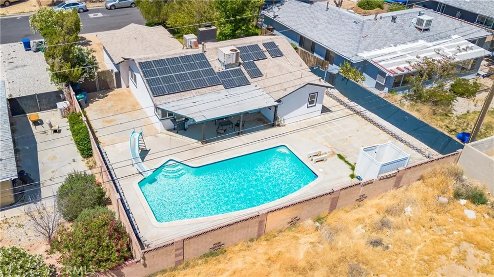 1104 W W Avenue J10 Lancaster, CA 93534