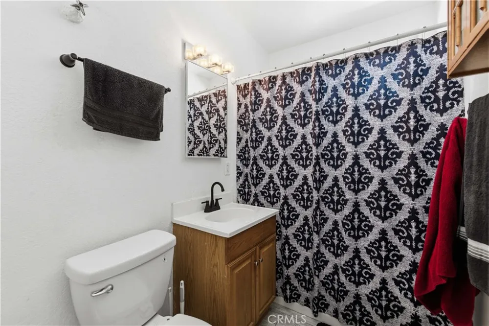 1104 W W Avenue J10 Lancaster, CA 93534