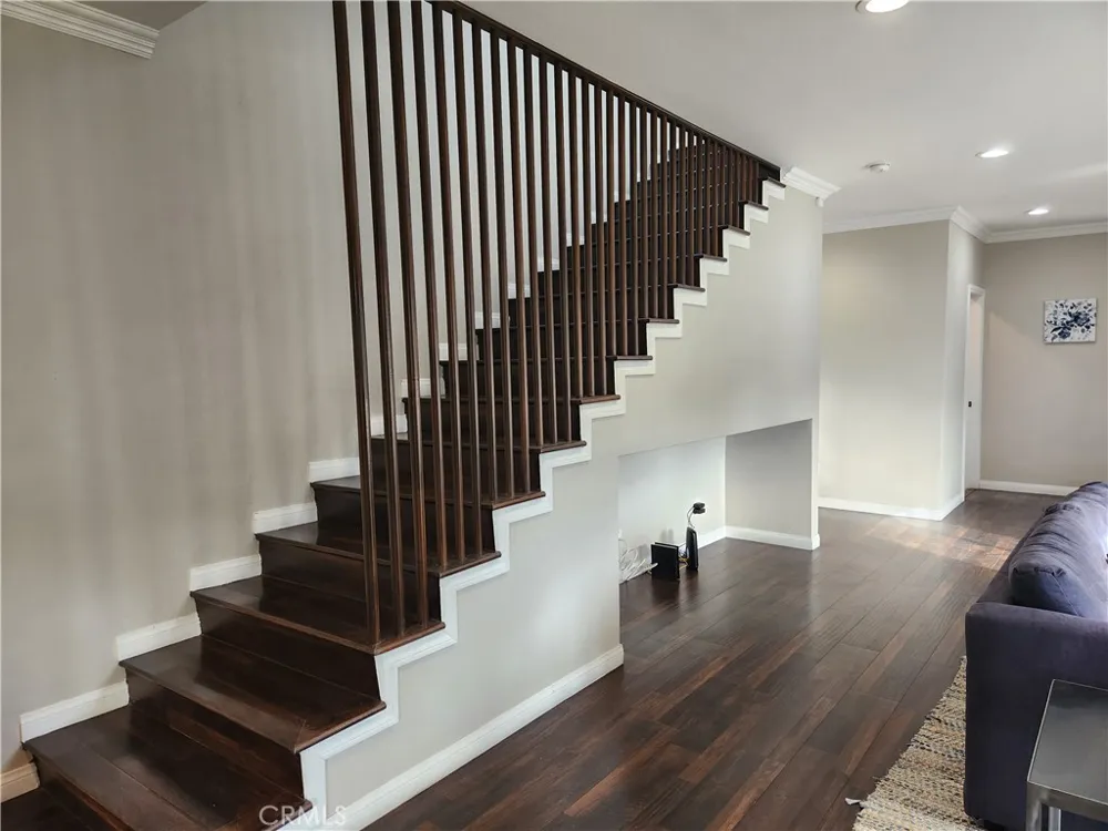 3615 Sunswept Drive Studio City, CA 91604