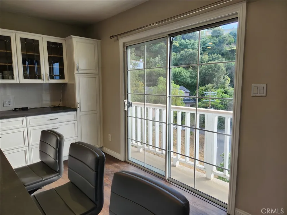 3615 Sunswept Drive Studio City, CA 91604