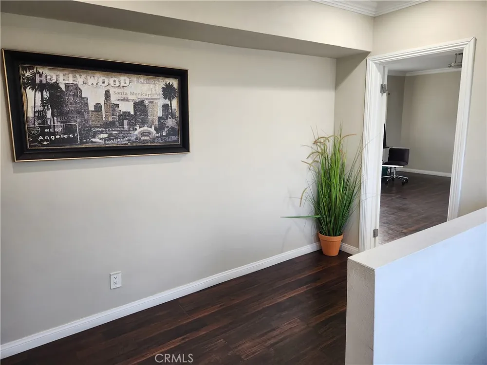 3615 Sunswept Drive Studio City, CA 91604