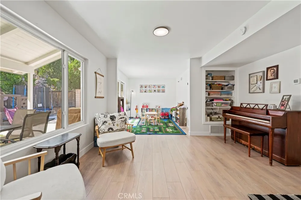 28019 Deep Creek Canyon Country, CA 91387