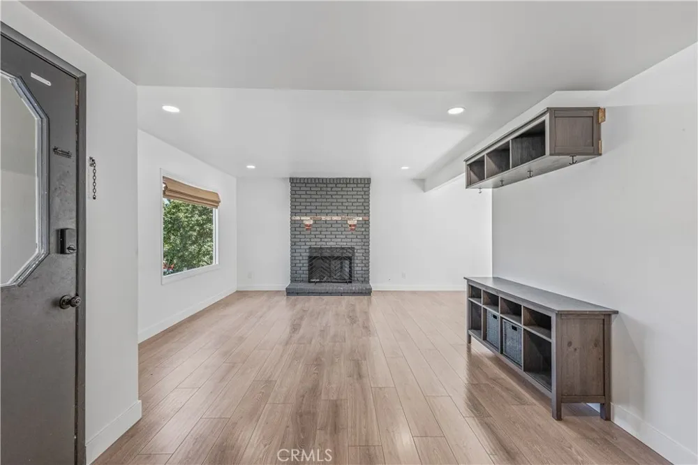 28019 Deep Creek Canyon Country, CA 91387