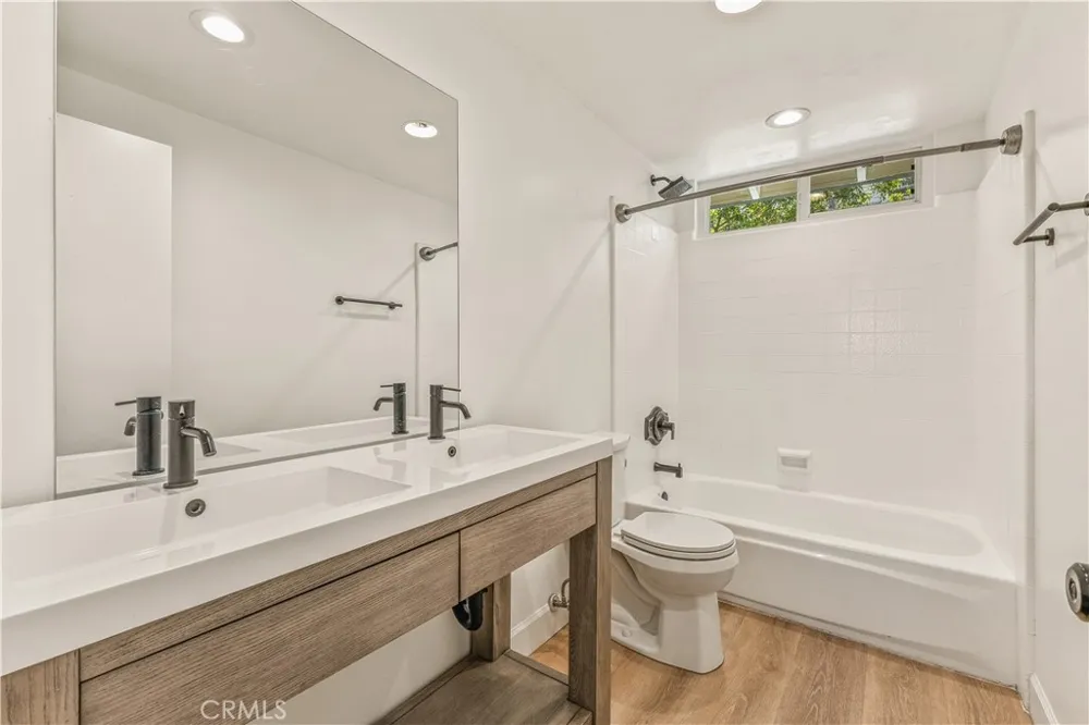 28019 Deep Creek Canyon Country, CA 91387