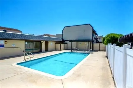1960 S Mcclelland #33 Santa Maria, CA 93454