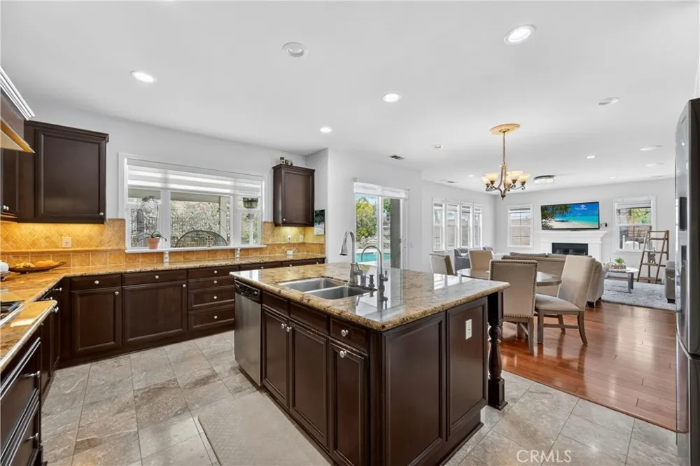 2883 Wolfson Circle Corona, CA 92879