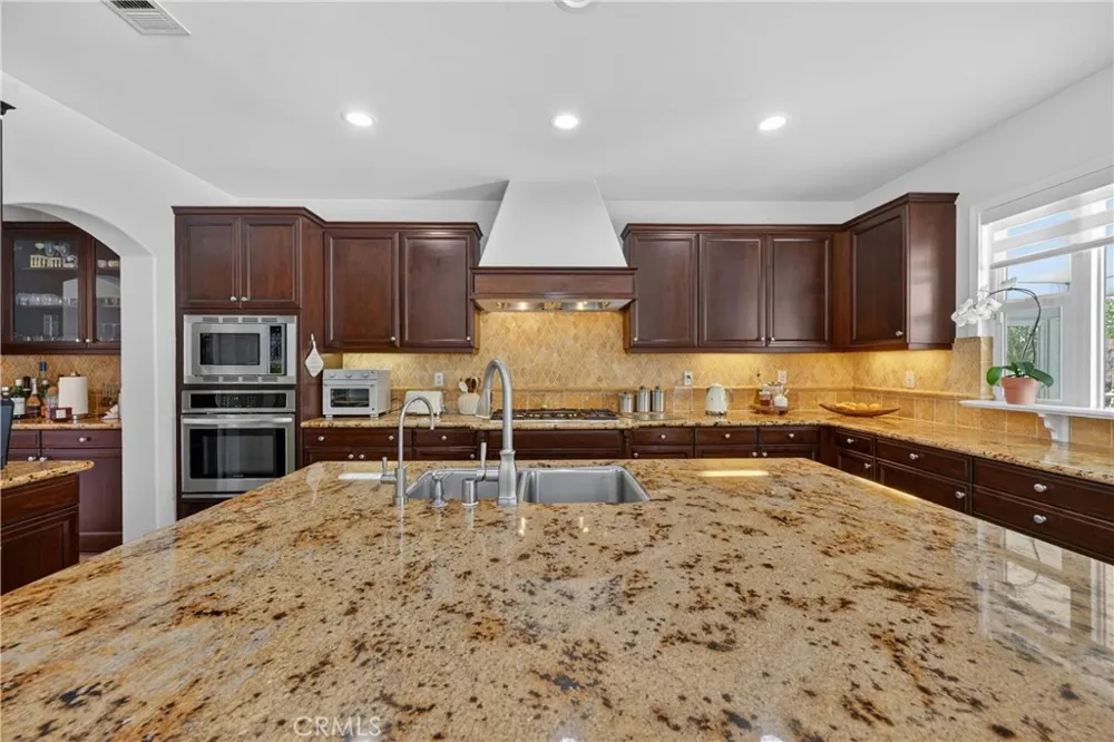 2883 Wolfson Circle Corona, CA 92879