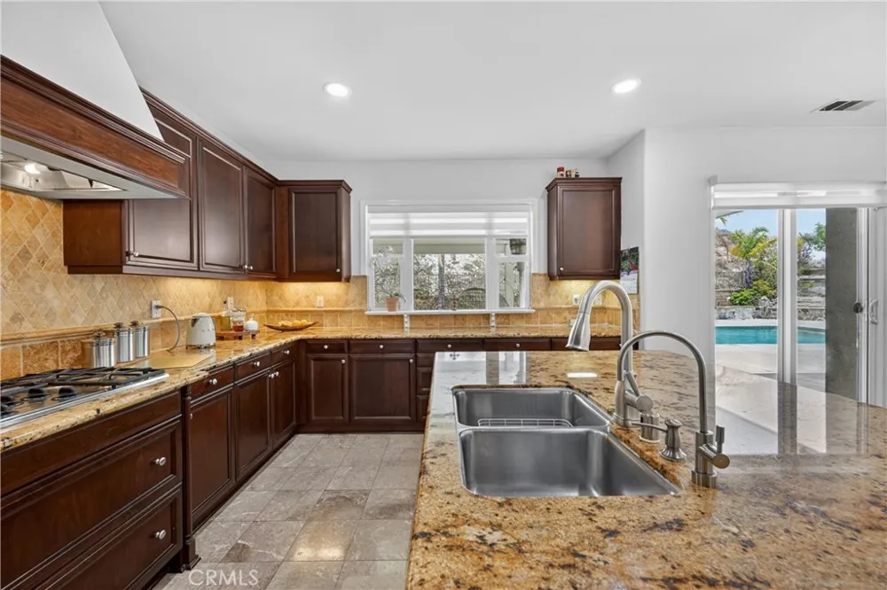 2883 Wolfson Circle Corona, CA 92879