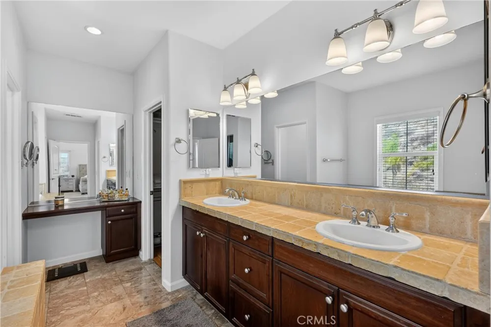 2883 Wolfson Circle Corona, CA 92879