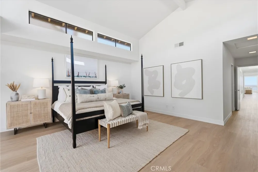2516 The Strand Manhattan Beach, CA 90266