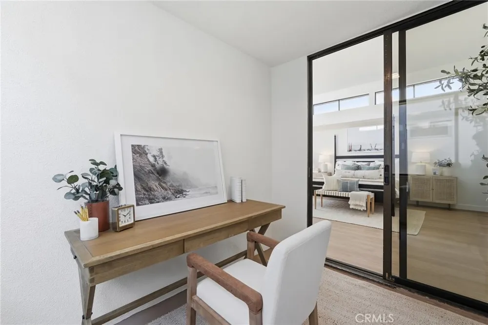 2516 The Strand Manhattan Beach, CA 90266