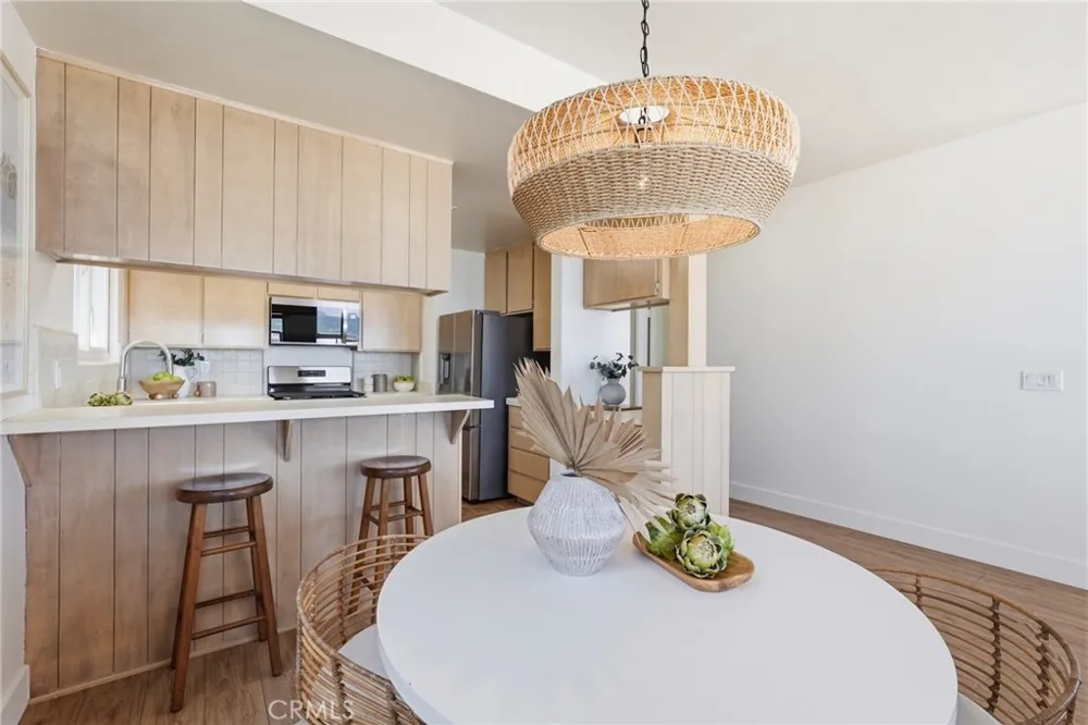 2516 The Strand Manhattan Beach, CA 90266