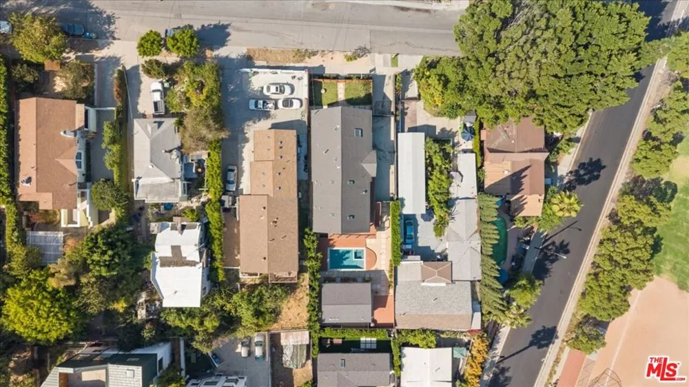 2240 Ewing Street Los Angeles, CA 90039