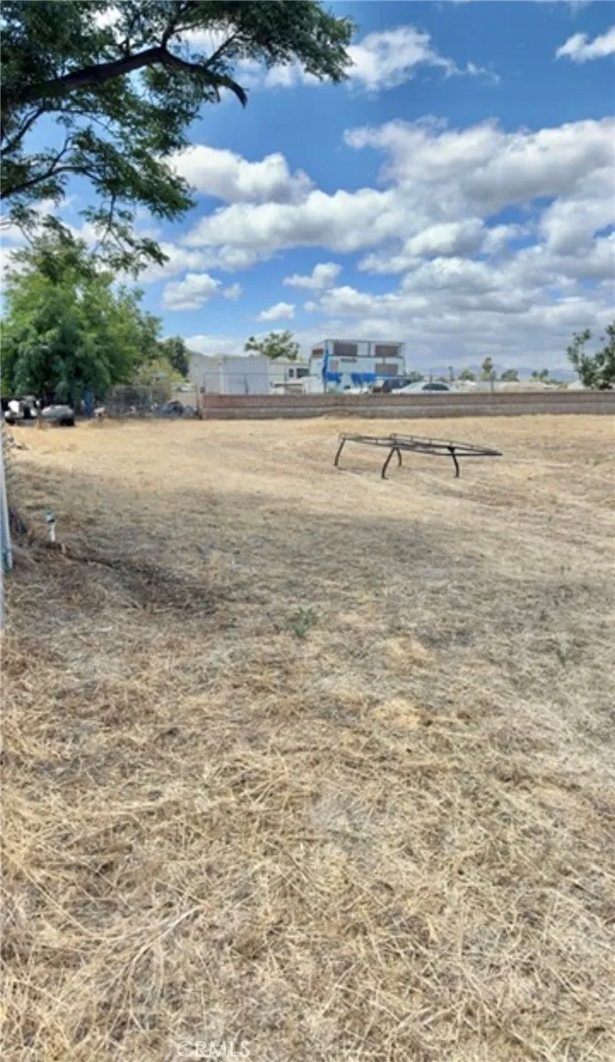 26355 GIRARD ST Hemet, CA 92544