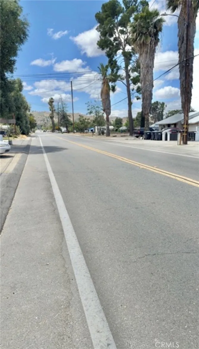 26355 GIRARD ST Hemet, CA 92544