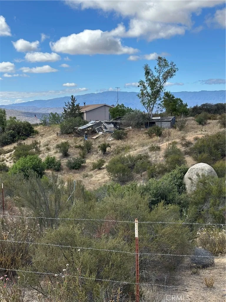 43043 Ardia Road Hemet, CA 92544