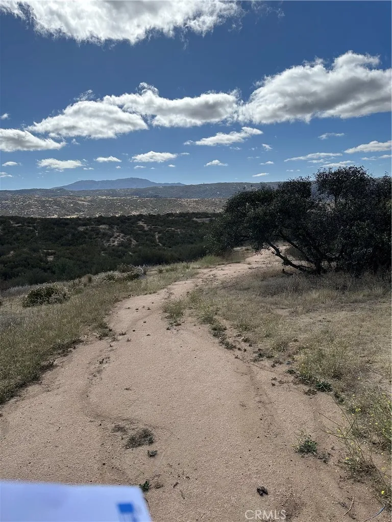 43043 Ardia Road Hemet, CA 92544