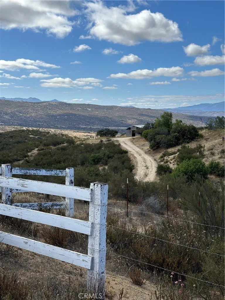 43043 Ardia Road Hemet, CA 92544