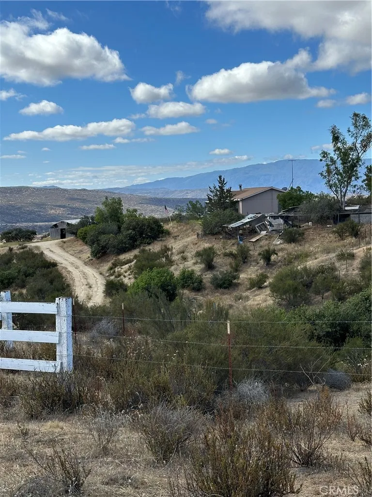 43043 Ardia Road Hemet, CA 92544