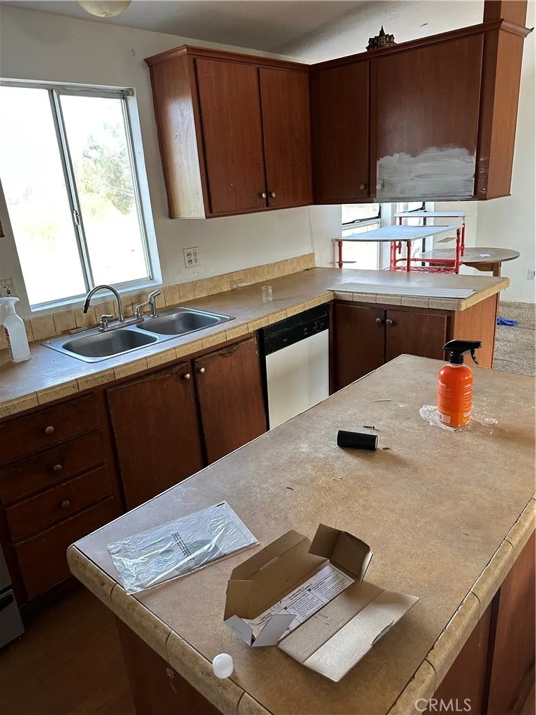 43043 Ardia Road Hemet, CA 92544