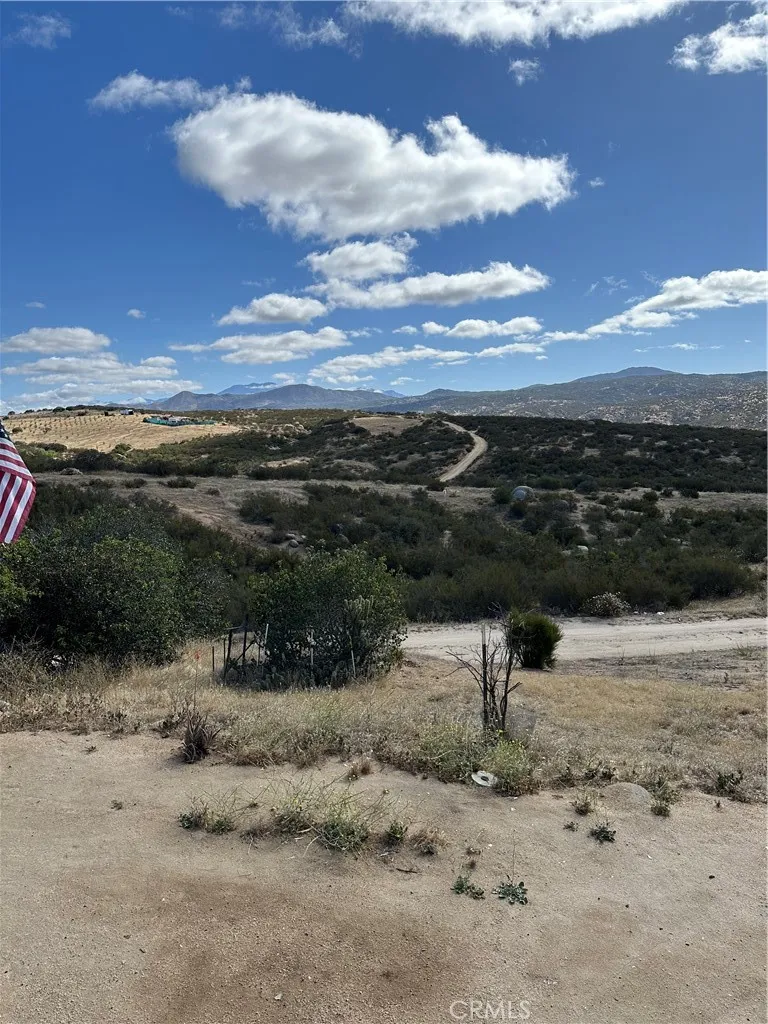 43043 Ardia Road Hemet, CA 92544