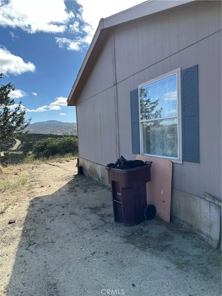 43043 Ardia Road Hemet, CA 92544