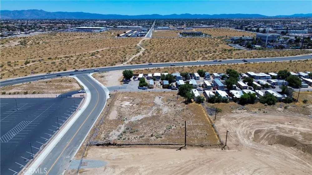 1 Locust Road Hesperia, CA 92345