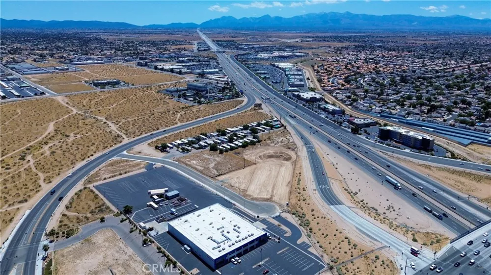 1 Locust Road Hesperia, CA 92345