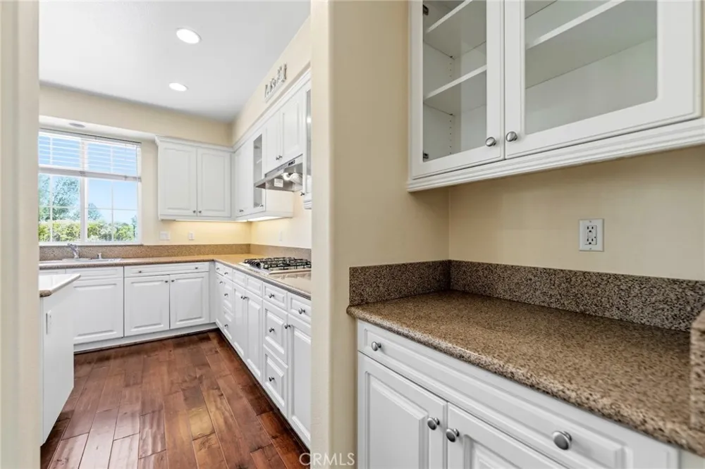26807 Cottonwood Court Valencia, CA 91381