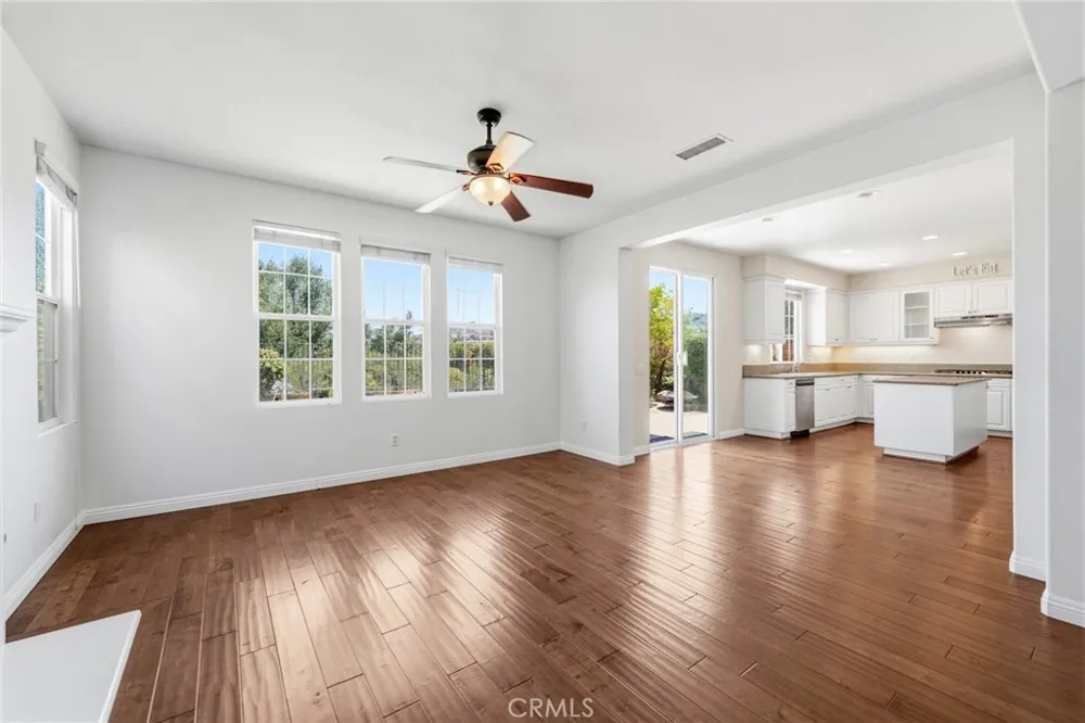 26807 Cottonwood Court Valencia, CA 91381
