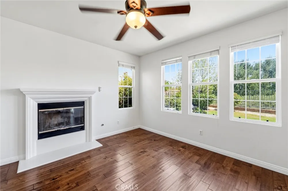 26807 Cottonwood Court Valencia, CA 91381