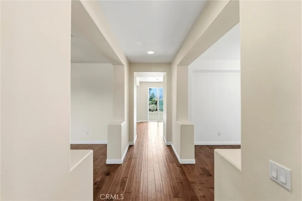 26807 Cottonwood Court Valencia, CA 91381