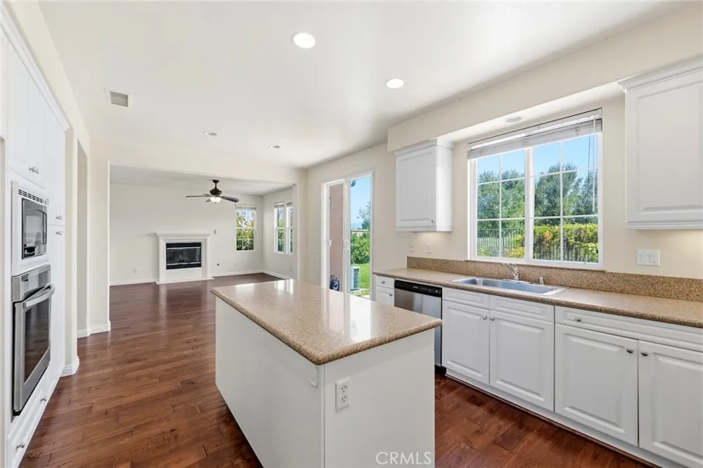 26807 Cottonwood Court Valencia, CA 91381