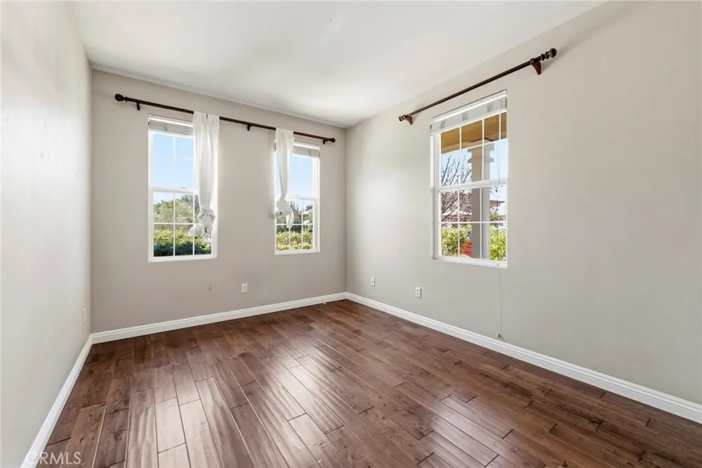 26807 Cottonwood Court Valencia, CA 91381