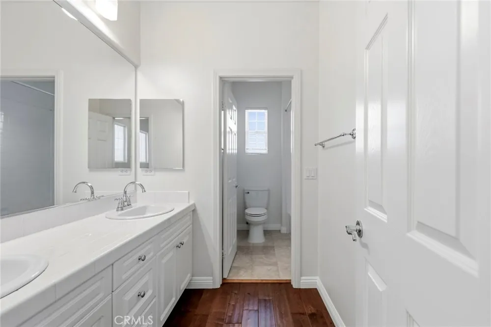 26807 Cottonwood Court Valencia, CA 91381