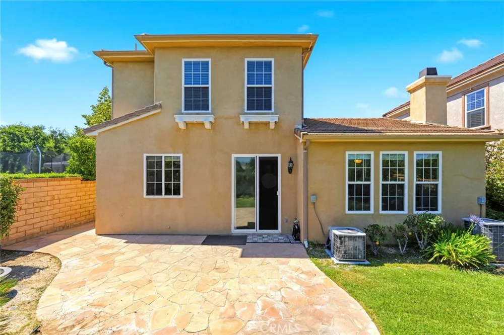 26807 Cottonwood Court Valencia, CA 91381