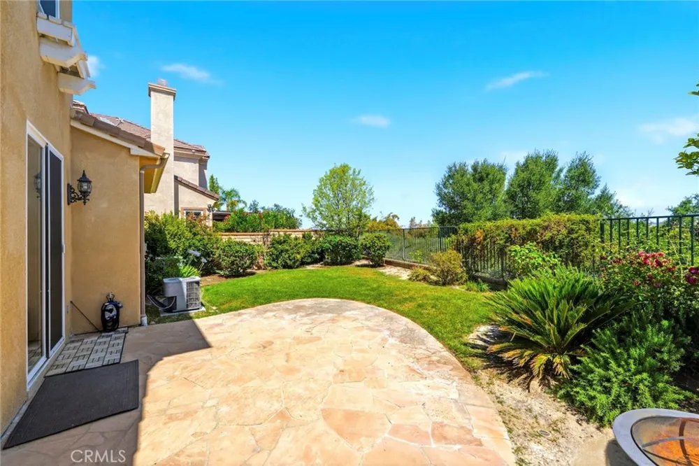 26807 Cottonwood Court Valencia, CA 91381