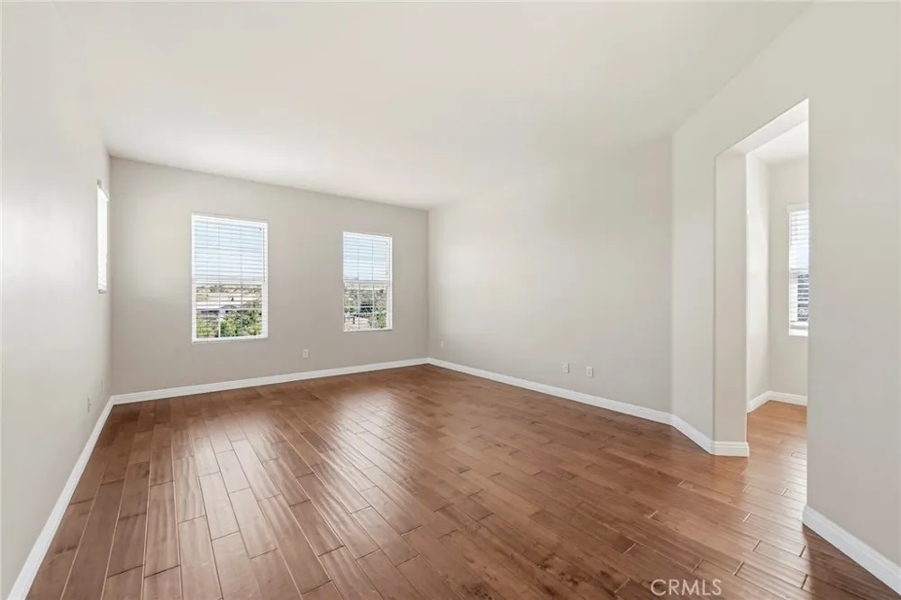 26807 Cottonwood Court Valencia, CA 91381