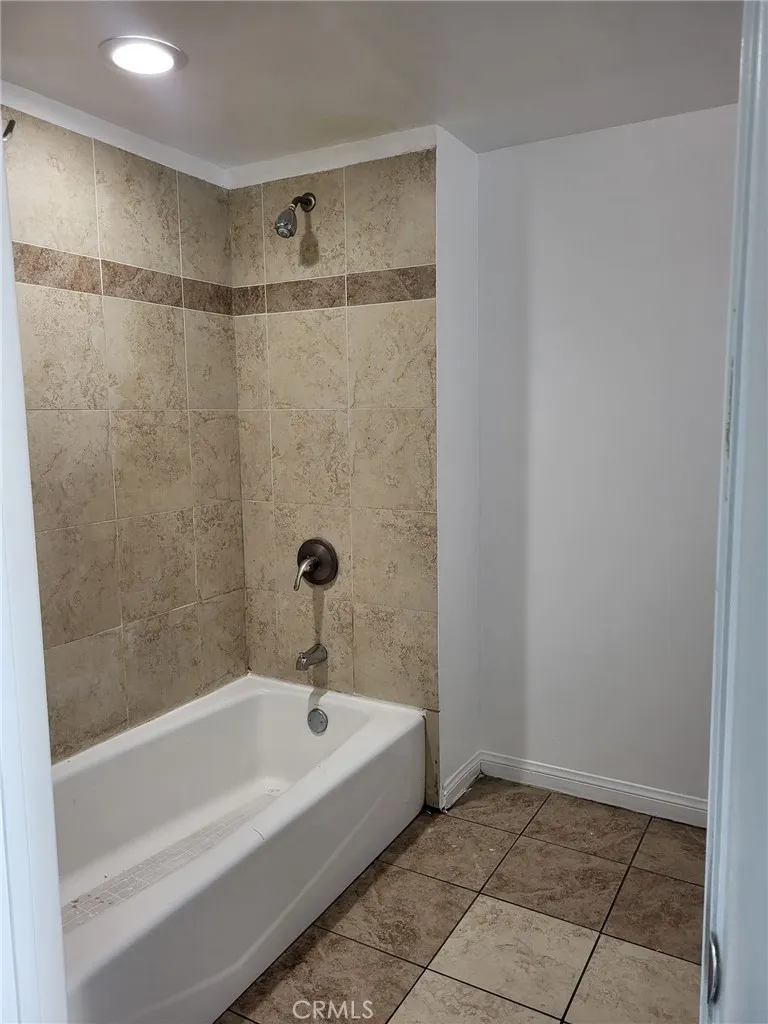 13190 Bromont Street #110 Sylmar, CA 91342